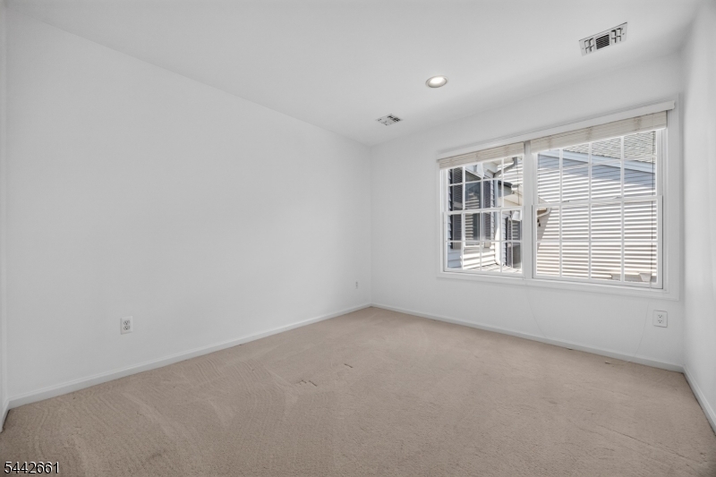 Roseland Green - Residential