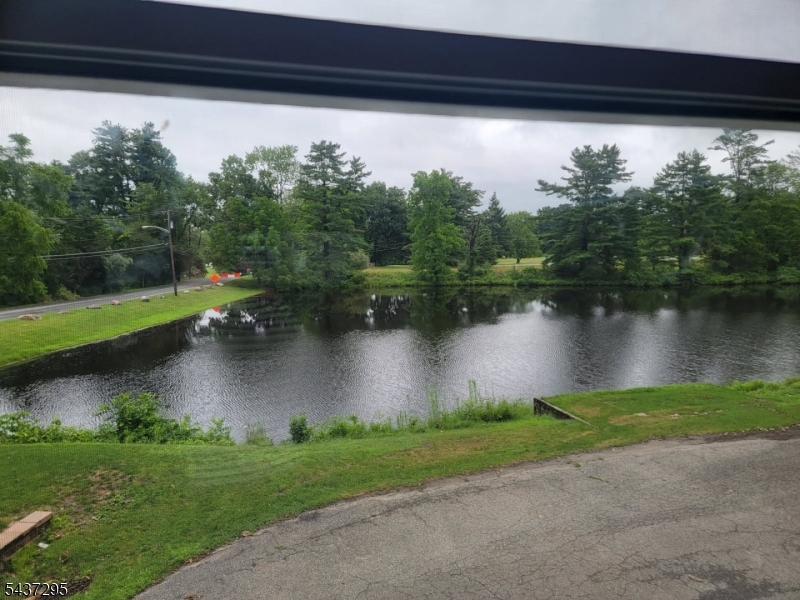 HIGH POINT COUNTRY CLUB - Residential Lease