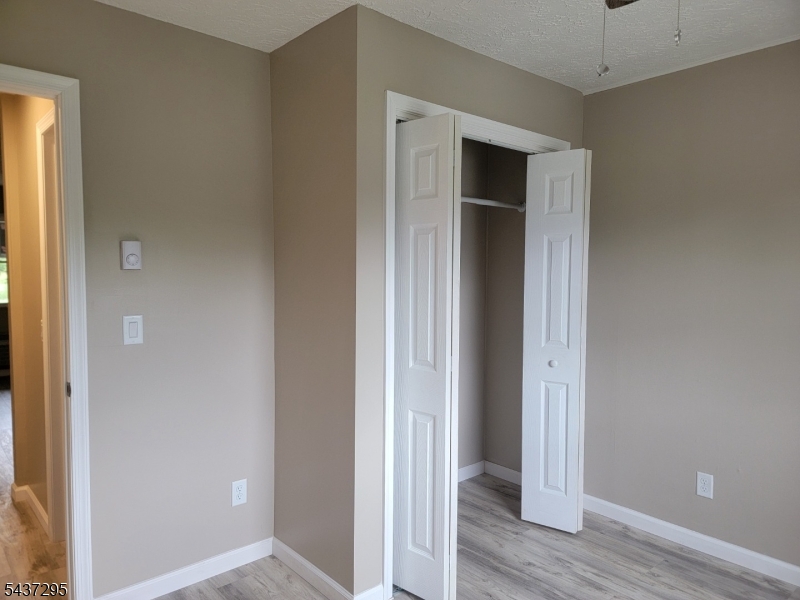 HIGH POINT COUNTRY CLUB - Residential Lease
