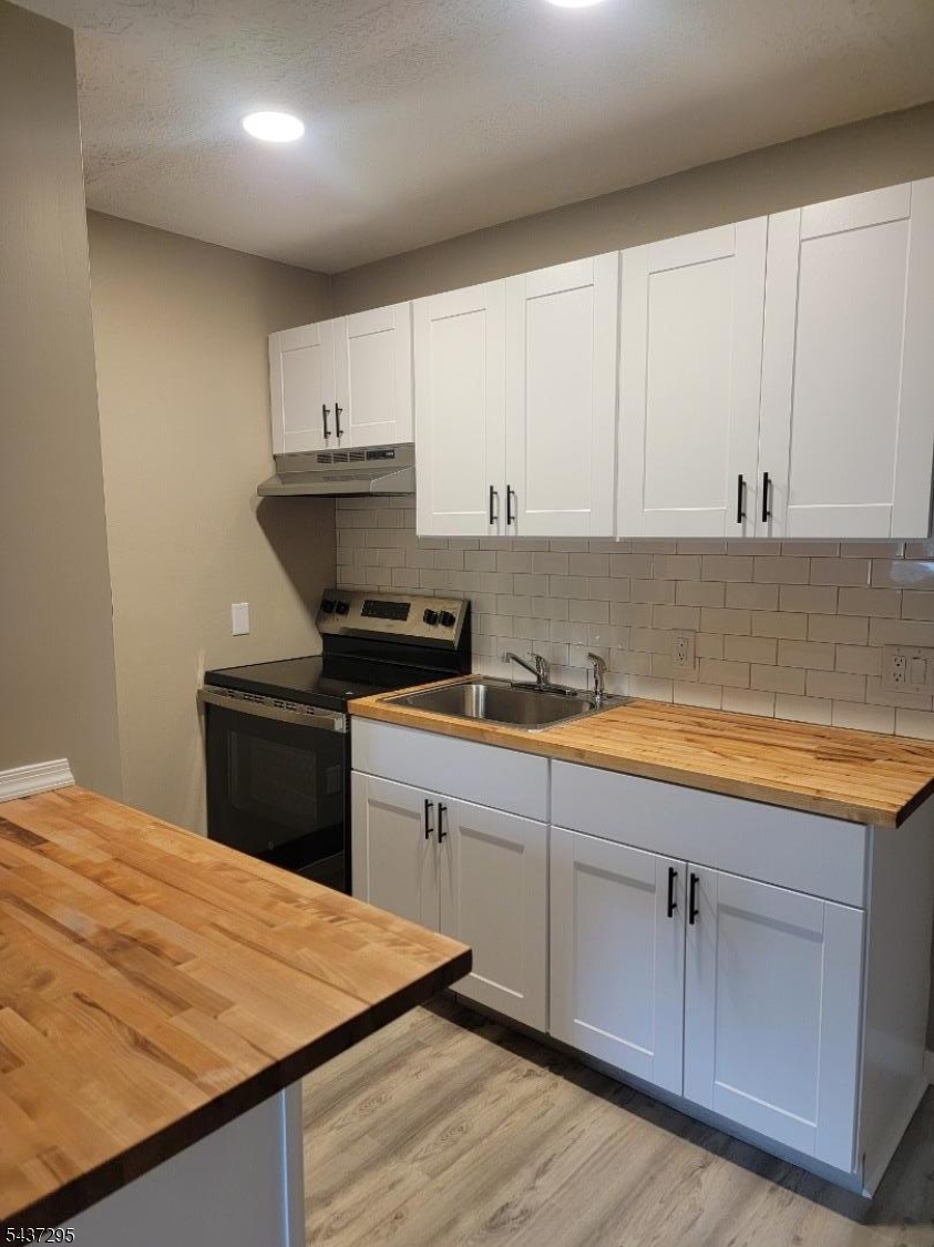 HIGH POINT COUNTRY CLUB - Residential Lease