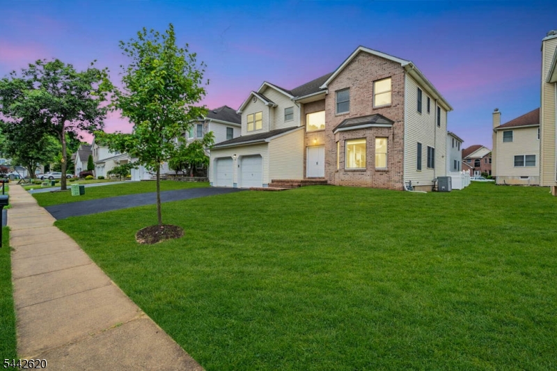 Preserve at Mazdabrook - Residential