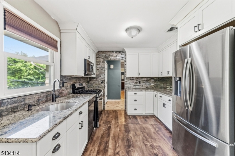 High Crest Lake - Residential