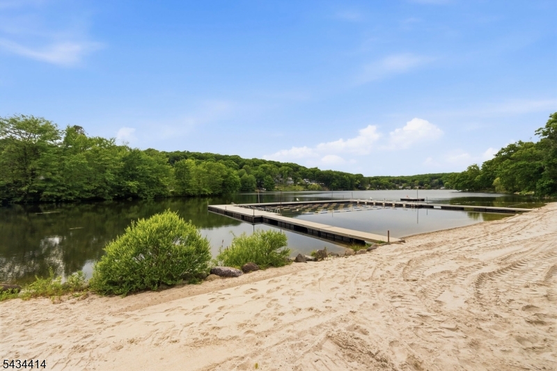 High Crest Lake - Residential
