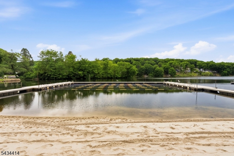 High Crest Lake - Residential