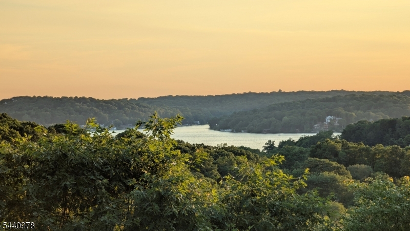 Lake Hopatcong/The Peaks - Residential