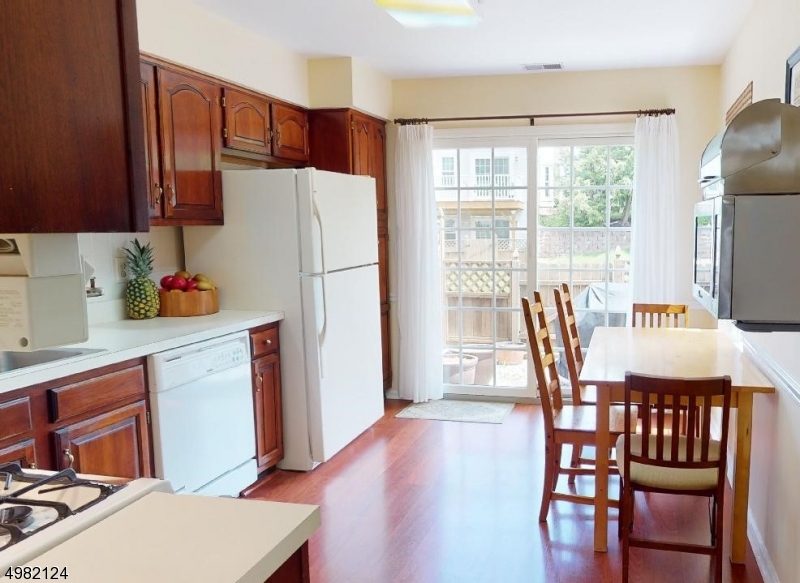 Glenbrooke at Bridgewater - Residential
