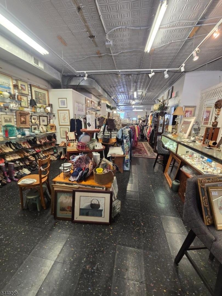 Downtown - Commercial Sale
