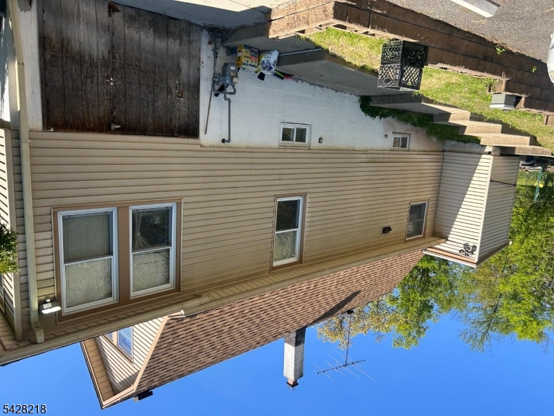 three bedrooms, Living room, dining room. a great location in town close to the lake, Parks, Schools and shopping, and   major highways.