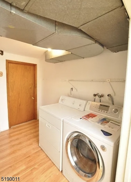HASTINGS SQUARE - Residential