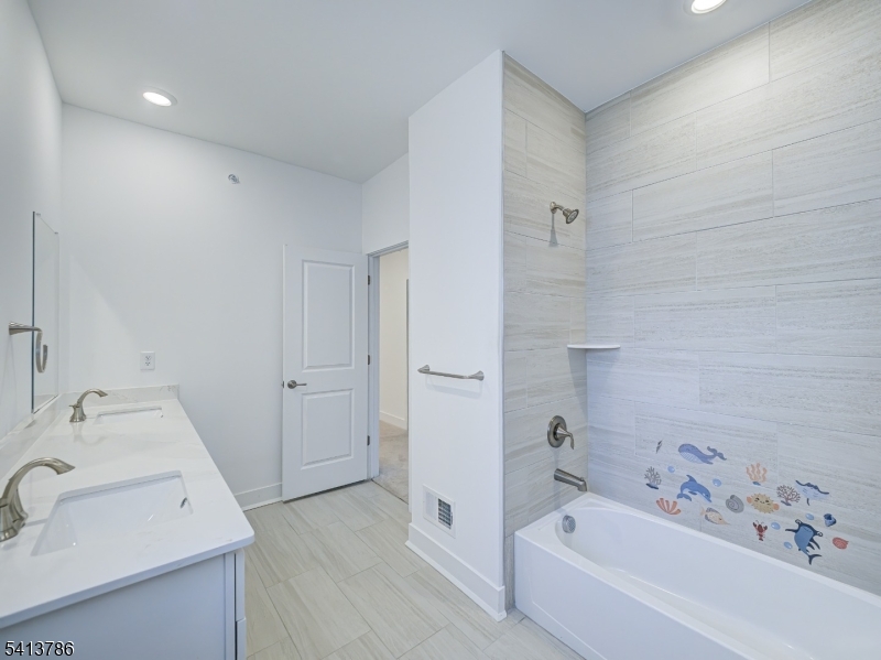 Collection - Residential