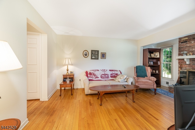 MENDHAM COMMONS - Residential