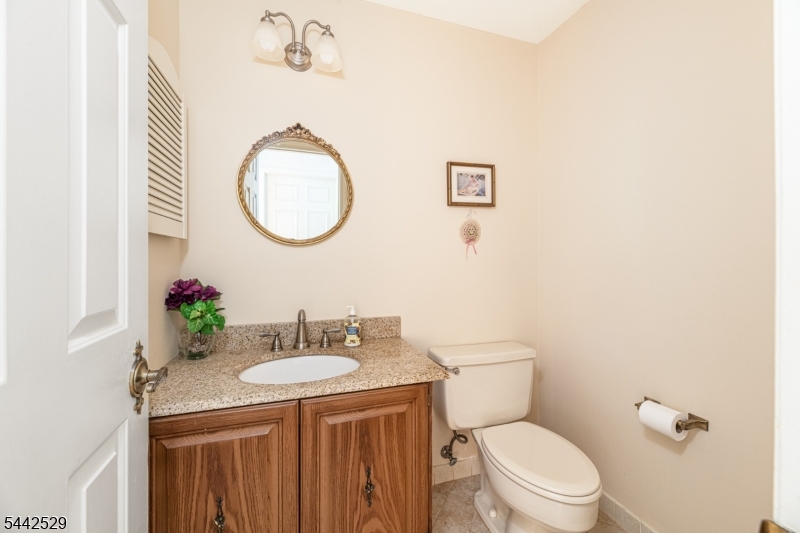 MENDHAM COMMONS - Residential