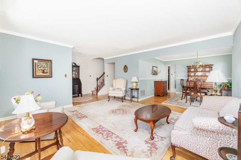 MENDHAM COMMONS - Residential