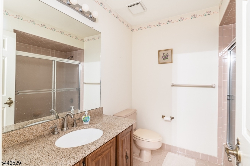 MENDHAM COMMONS - Residential