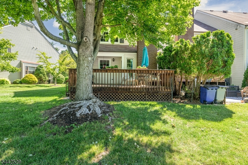 MENDHAM COMMONS - Residential