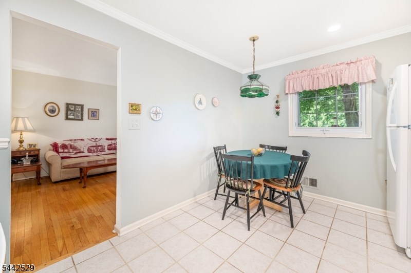 MENDHAM COMMONS - Residential