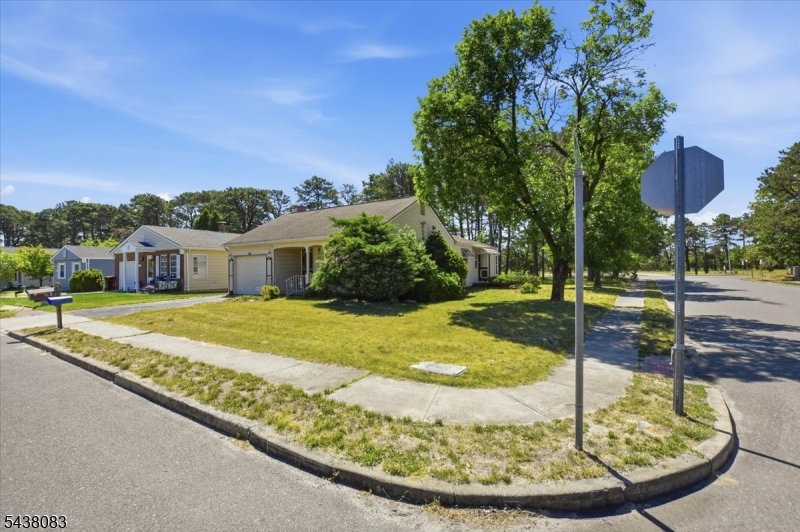 HOLIDAY CITY SOUTH - Residential