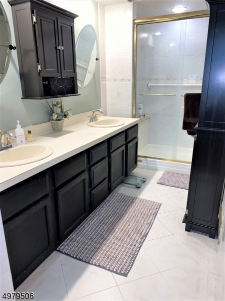 BERKSHIRE RIDGE - Residential