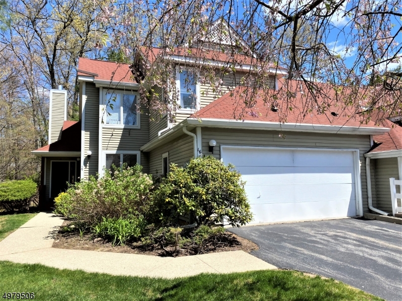 BERKSHIRE RIDGE - Residential
