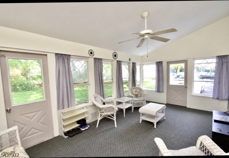 scenic lakes - Residential