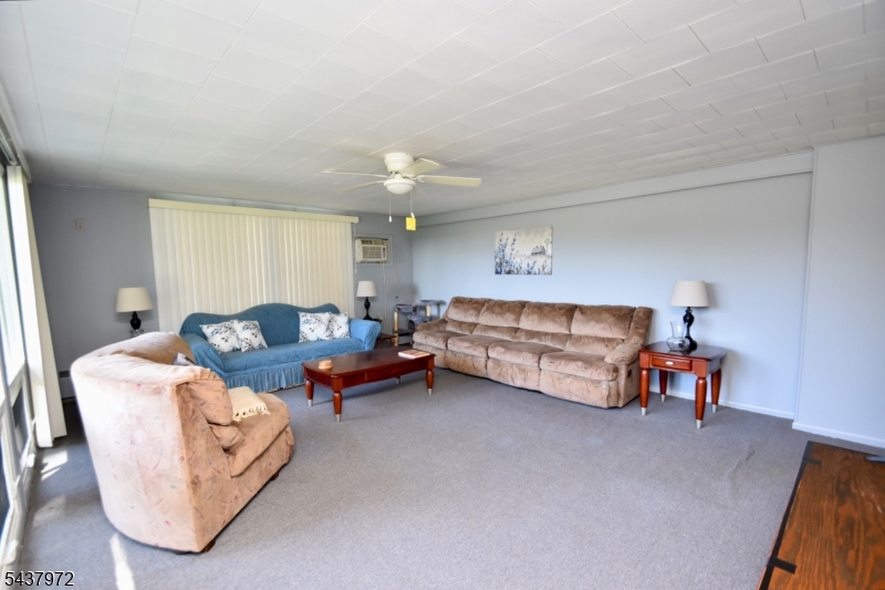 scenic lakes - Residential