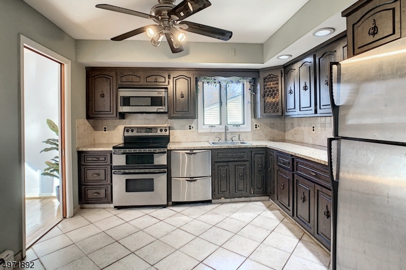 White Meadow Lake - Residential