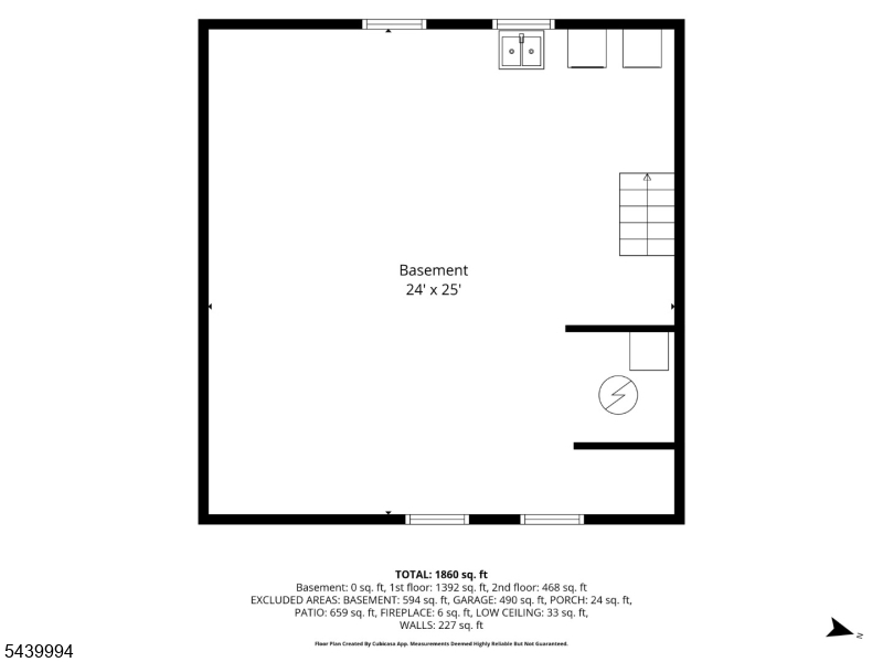 Main image without alt text