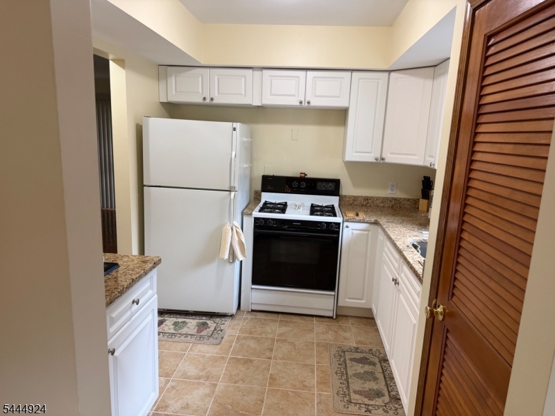 MOUNT PROSPECT - Residential