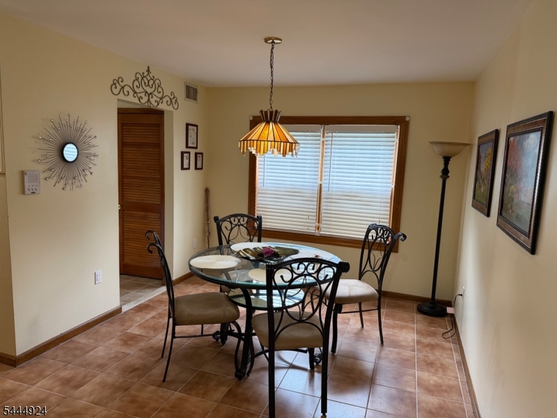 MOUNT PROSPECT - Residential