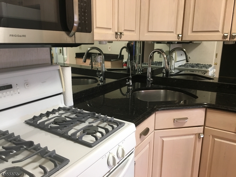 SEASONS GLEN - Residential Lease