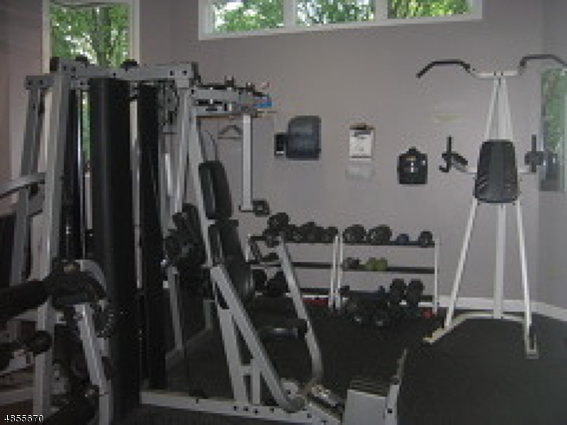 SEASONS GLEN - Residential Lease