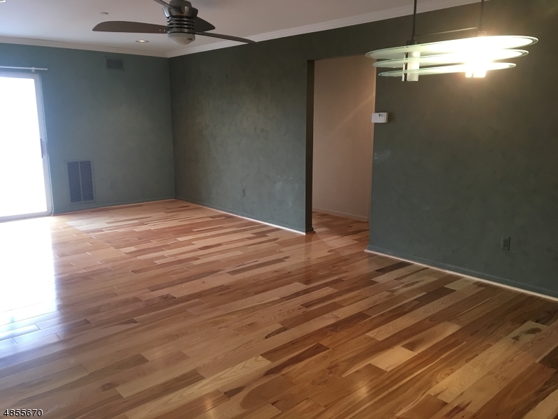 SEASONS GLEN - Residential Lease