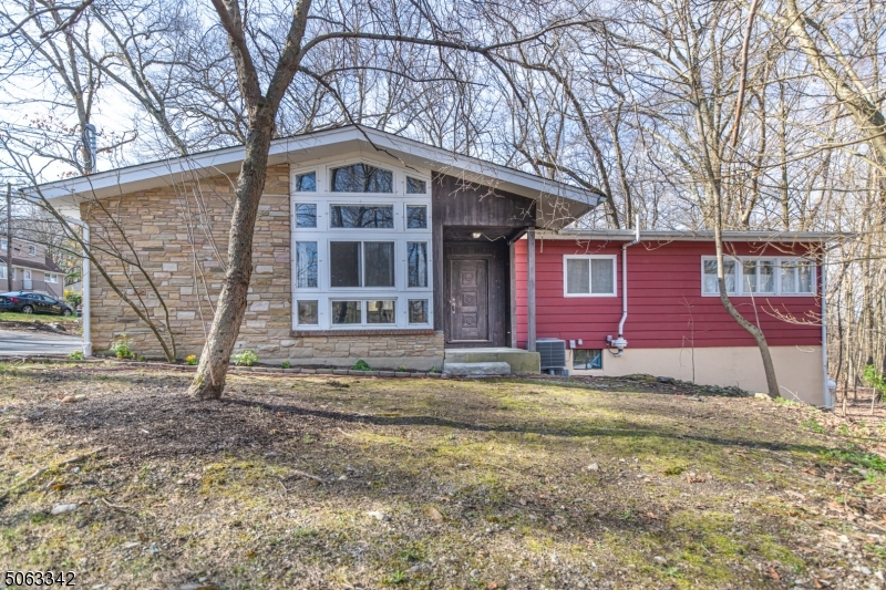 DEER TRAIL LAKE - Residential