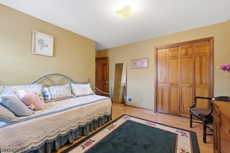 Oak View - Residential
