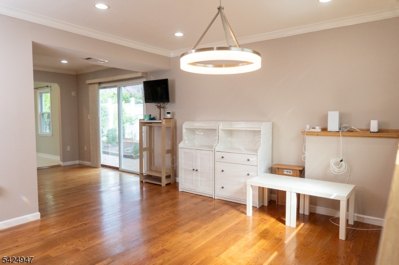 COLONIAL LAKES - Residential