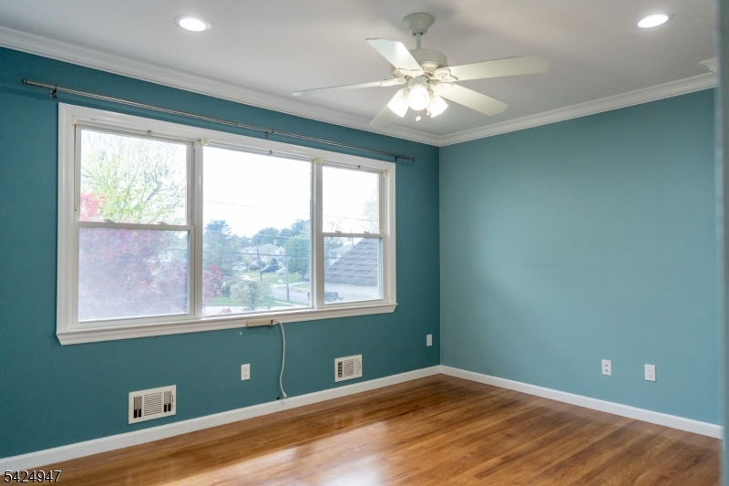 COLONIAL LAKES - Residential