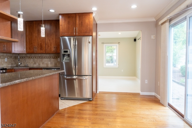 COLONIAL LAKES - Residential