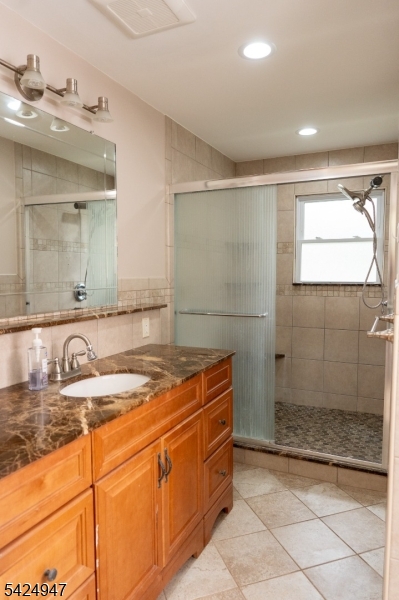 COLONIAL LAKES - Residential