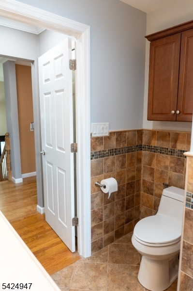 COLONIAL LAKES - Residential