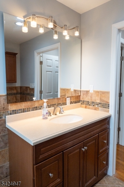 COLONIAL LAKES - Residential