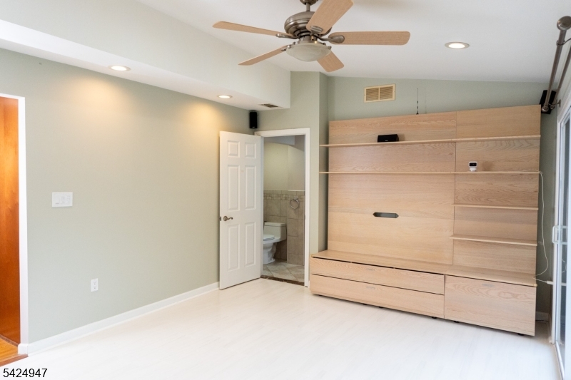 COLONIAL LAKES - Residential
