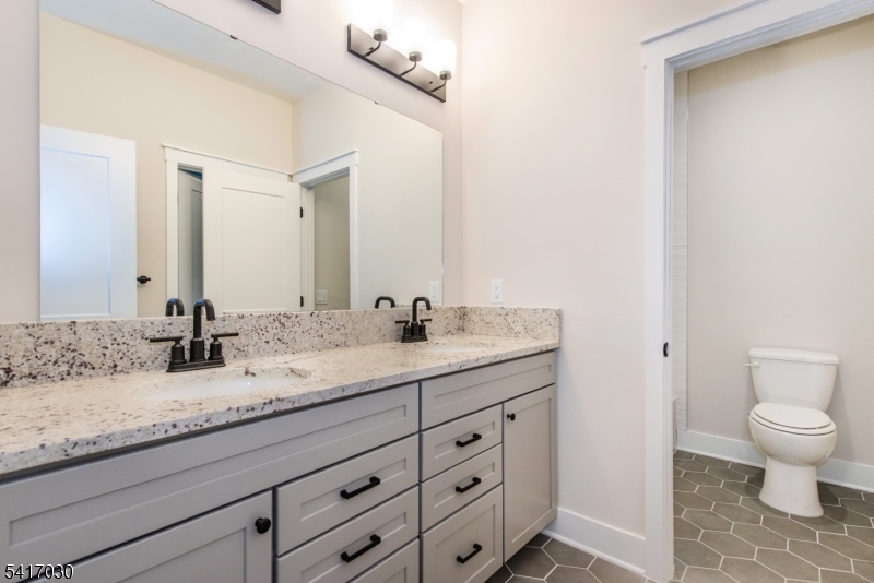 Enclave at Hillandale - Residential