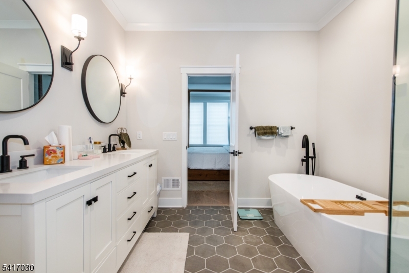Enclave at Hillandale - Residential