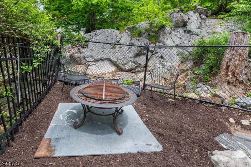 Upper Greenwood Lake - Residential