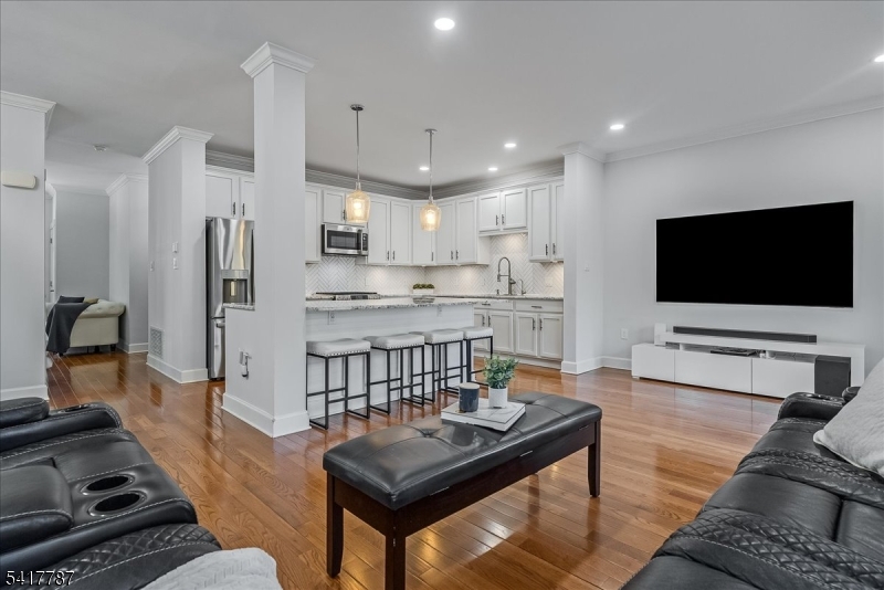 170 Madison Ave - Residential
