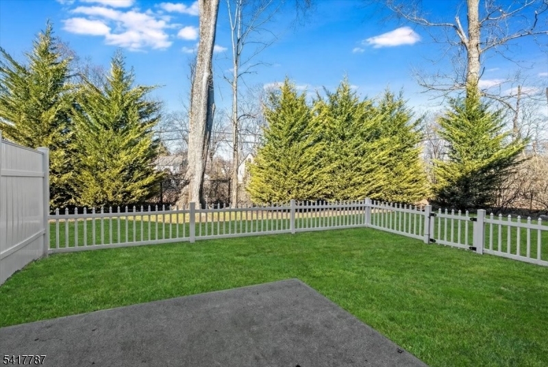 170 Madison Ave - Residential