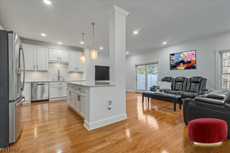 170 Madison Ave - Residential