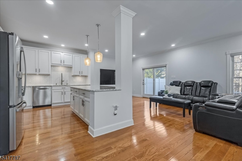 170 Madison Ave - Residential
