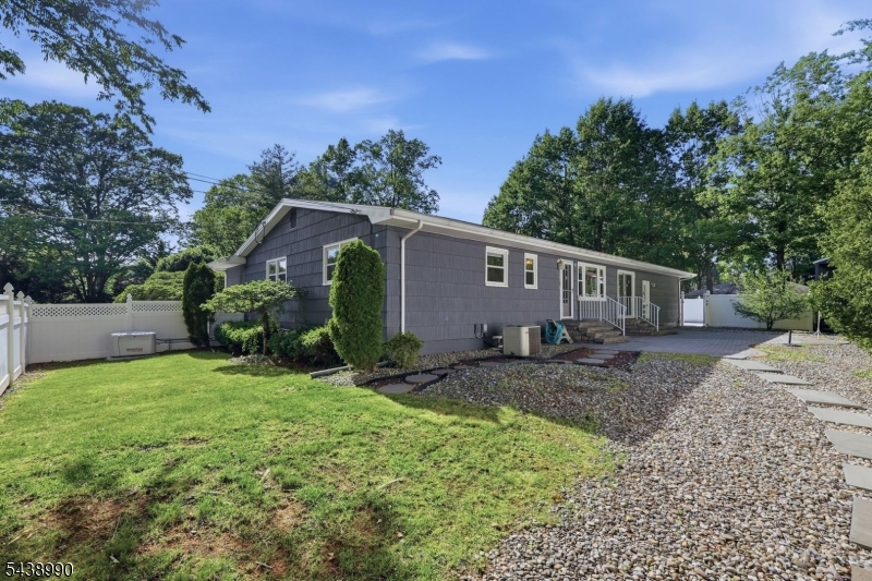 Livingston Acres - Residential