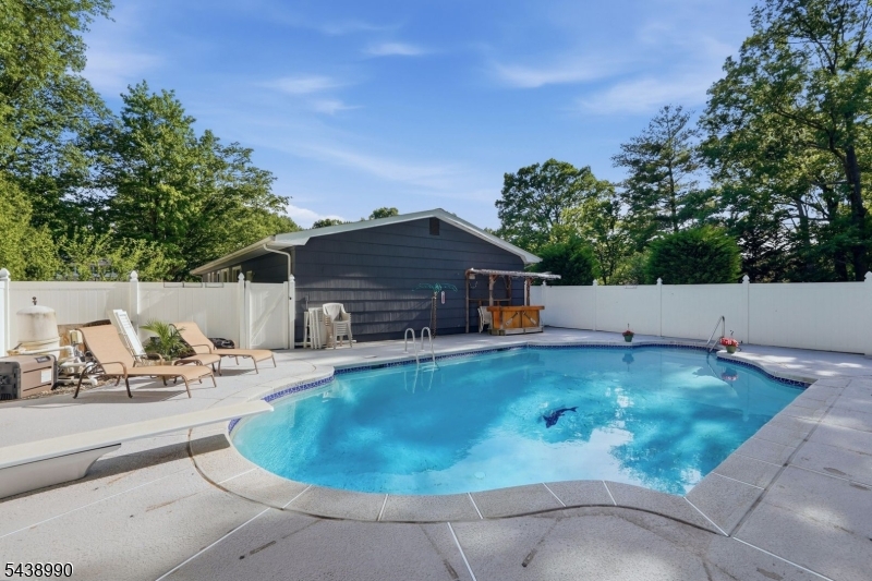 Livingston Acres - Residential
